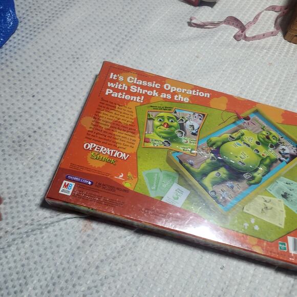 HASBRO NWT SHREK OPERATION 2004 SHREK UNOPENED - Picture 4 of 6